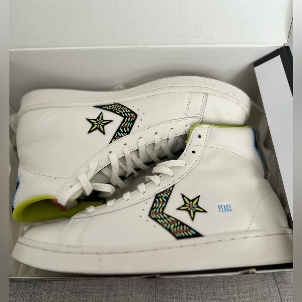 CONVERSE SHOES